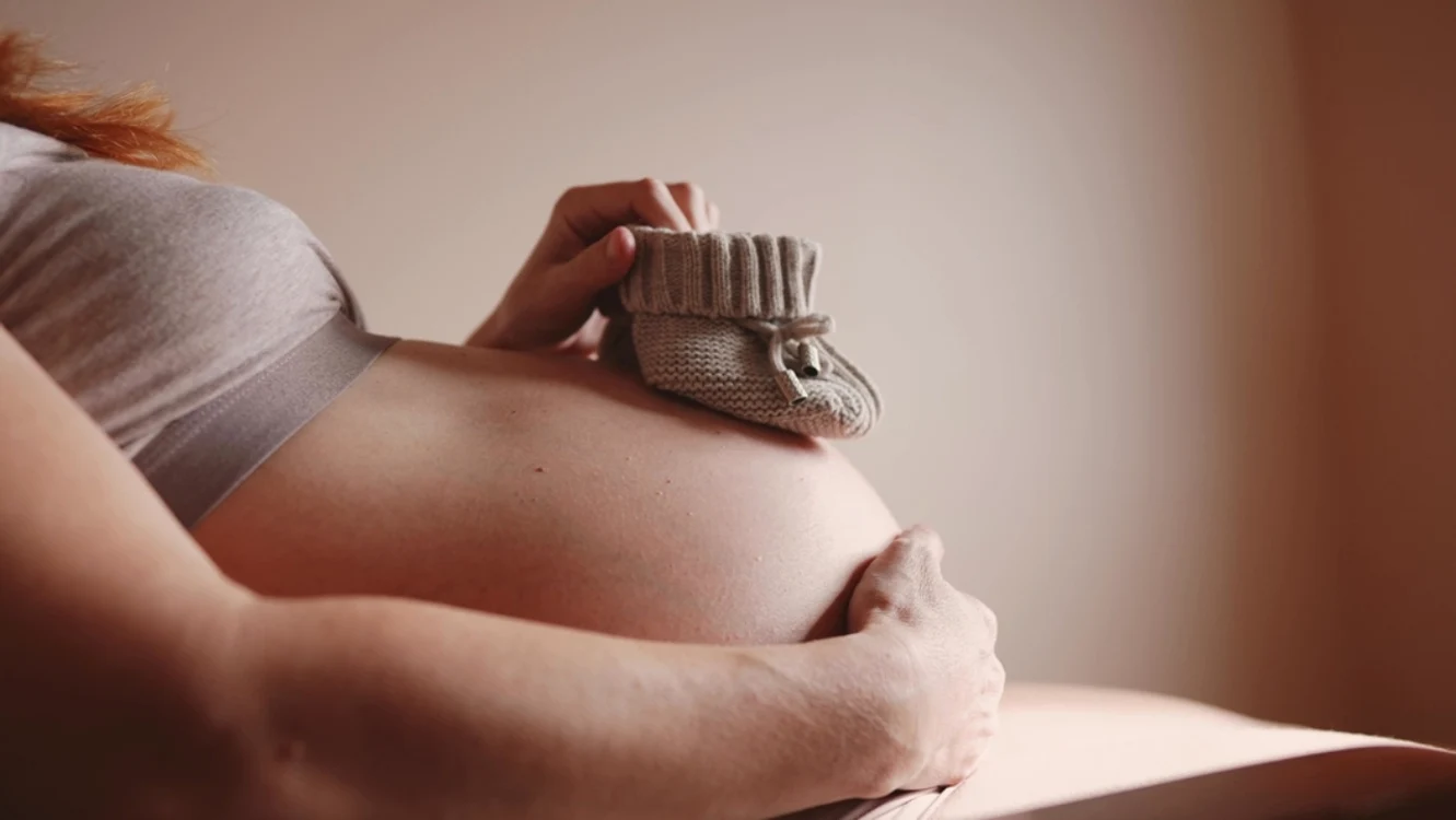 Mamă la aproape 60 de ani prin fertilizare in vitro / Foto: Shutterstock