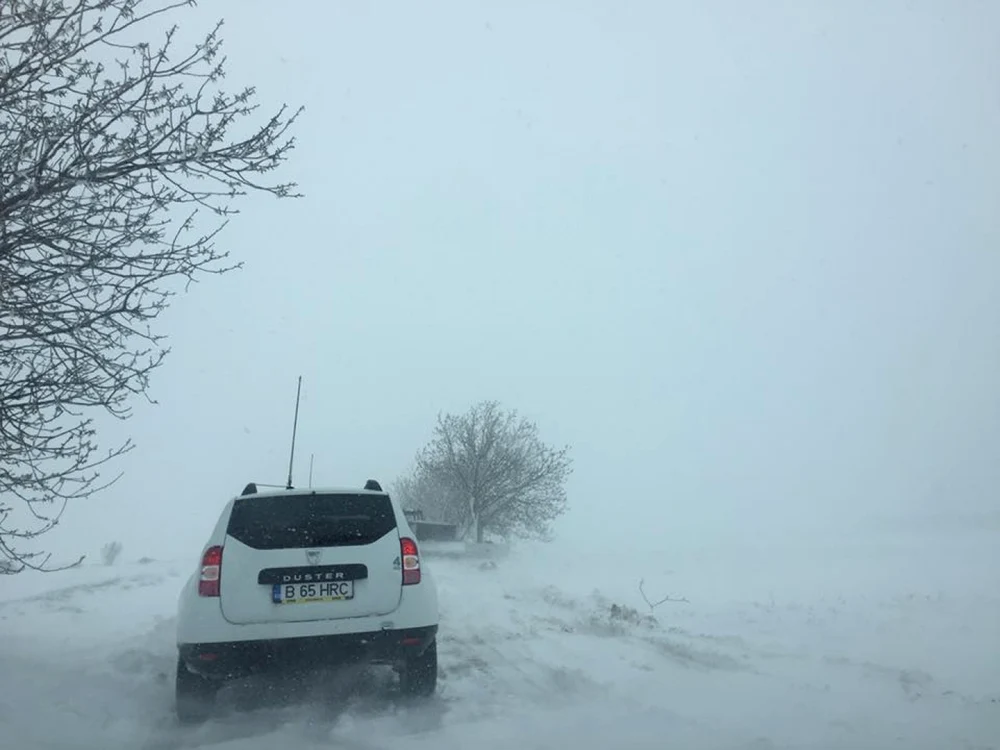 Viscol în aprilie la Galaţi FOTO GSDF