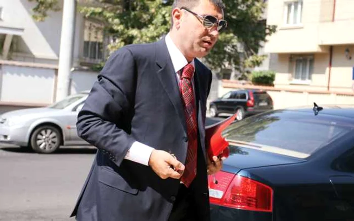 Cristi Borcea a depăşit linia continuă şi a fost amendat