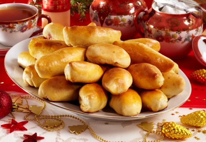 Cum ar arata masa festiva de Craciun fara o portie de carnati proaspeti de porc?clickpoftabuna.ro