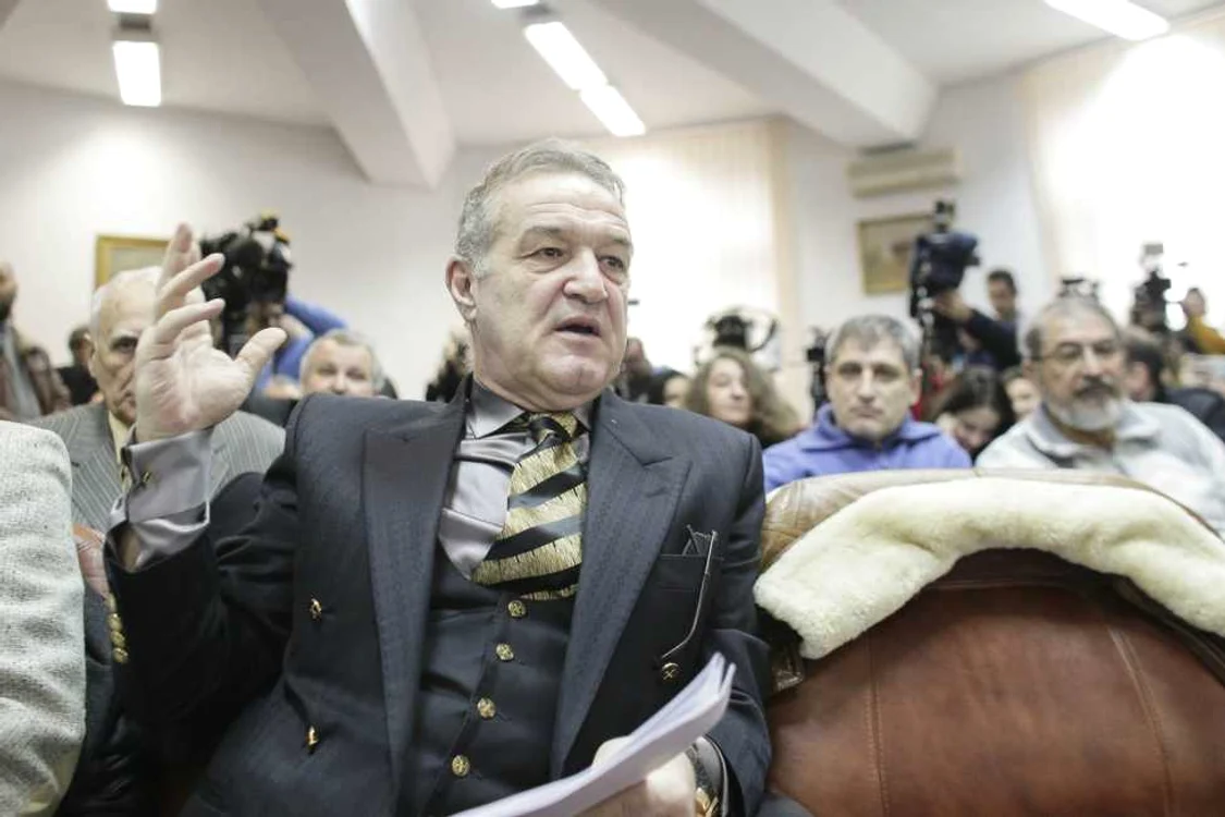 Gigi Becali la dezbaterea de la ministerul justiţiei privind graţierea şi amnistia FOTO Inquam Photos / Octav Ganea