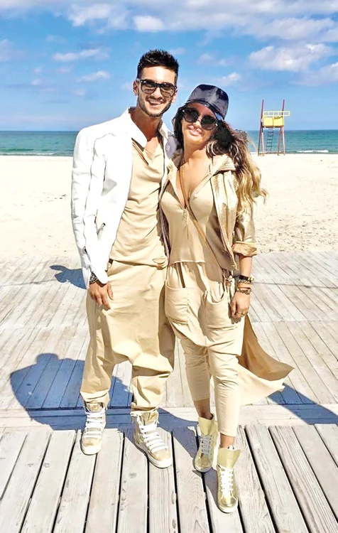 Dorian și Claudia s-au asortat la Mamaia, ca doi frați