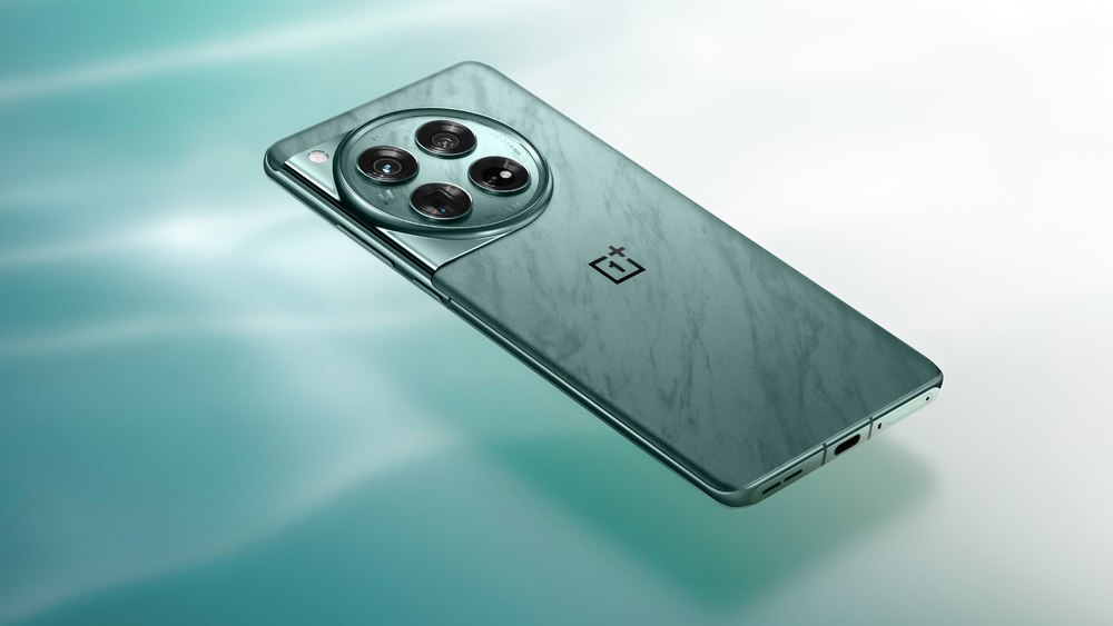 OnePlus a lansat 2 smartphone-uri din seria 12 și căștile Buds 3 