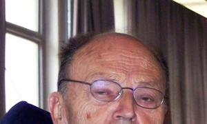 Un nume de apărat jpeg