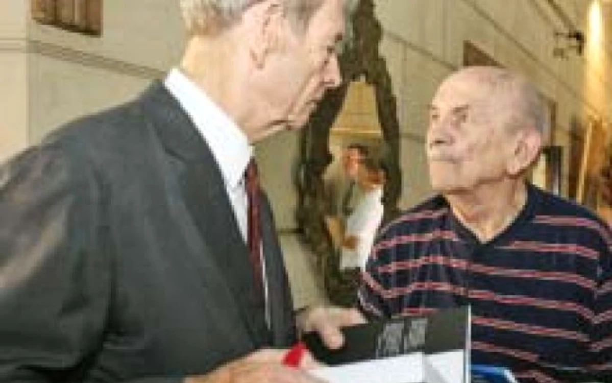 În 2008, Regele Mihai I şi Lascăr Zamfirescu p Foto: lucian muntean
