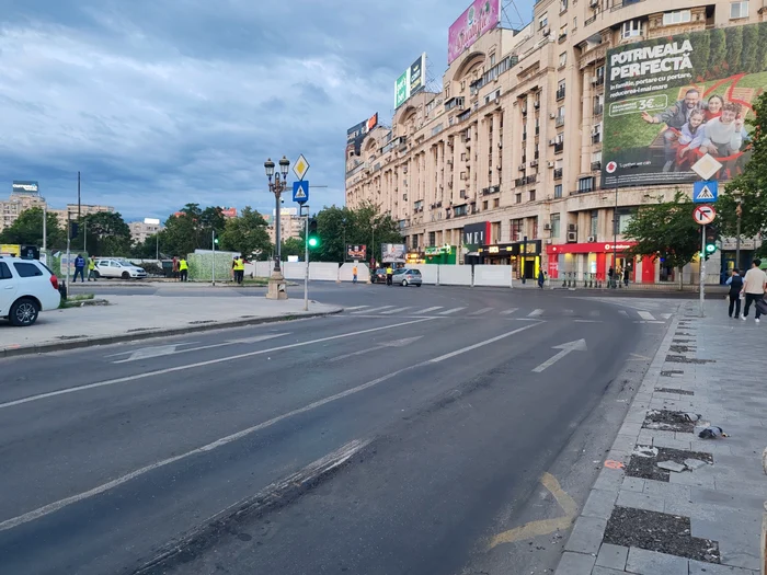 FOTO Prima zi cu restricții în Piața Unirii. Care sunt rutele ocolitoare pe durata reabilitării planșeului