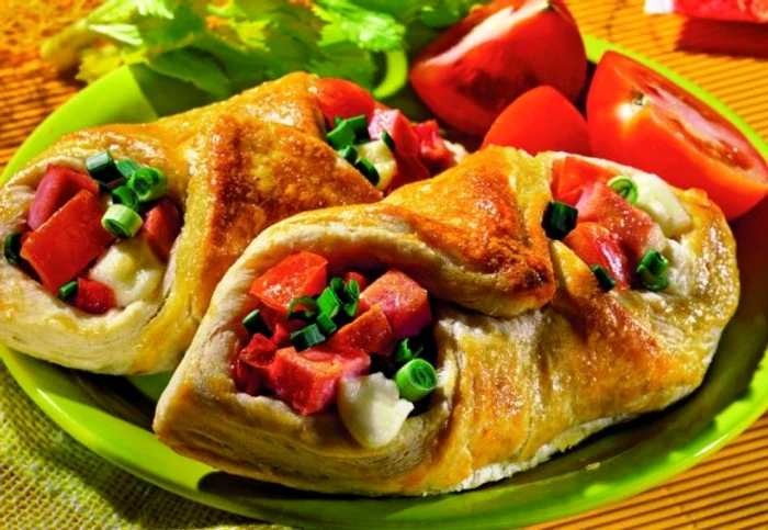 
    Când oaspeții sunt la ușă, aceste pateuri sunt soluția salvatoare pentru un aperitiv savuros.clickpoftabuna.ro  