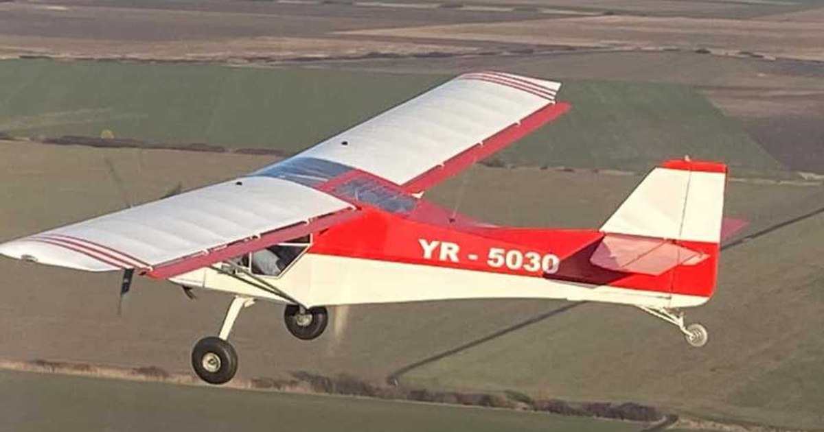 Un avion ultraușor s-a prăbușit lângă Bârlad, pilotul a murit