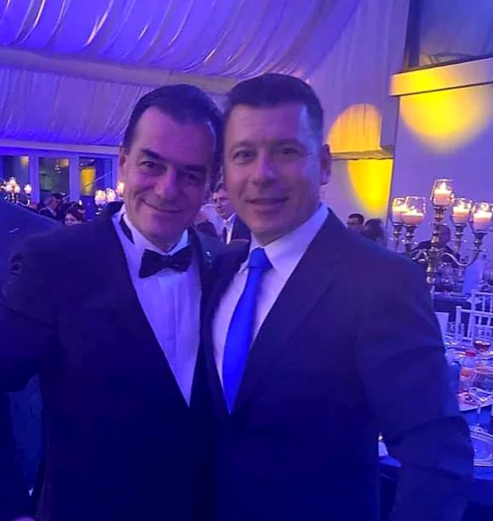 Ludovic Orban şi Mircea Lazăr, la o întâlnire a liberalilor în Vrancea FOTO: facebook