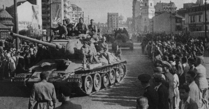 Intrarea Armatei Roşii în Bucureşti pe data de 30 august 1944