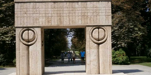 Poarta Sărutului