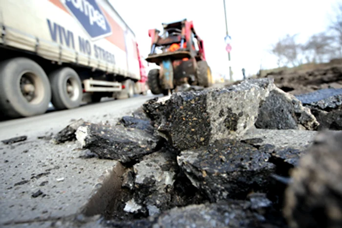 Oradea: ORAŞUL PE SCURT / Lucrări neplătite pentru calitate