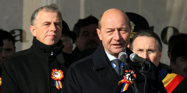 Mircea Geoana Traian Basescu alegeri prezidentiale FOTO Mediafax