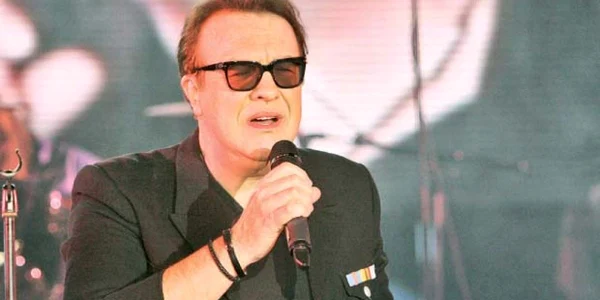 Gabriel Cotabiţă sărbătoreşte 25 de ani de succese
