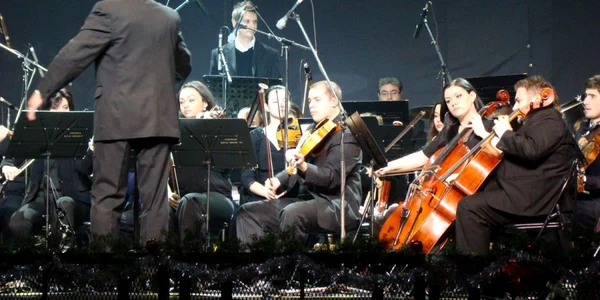 „Eastern Royal Orchestra“ va oferi un concert de zile mari