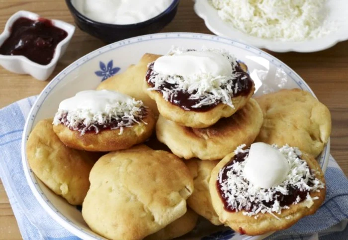 
    Pufoase, dulci și ușor de preparat, aceste gogosi sunt un deliciuclickpoftabuna.ro  