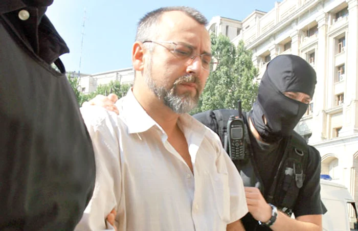 I-a plănuit moartea pentru 200.000 de euro