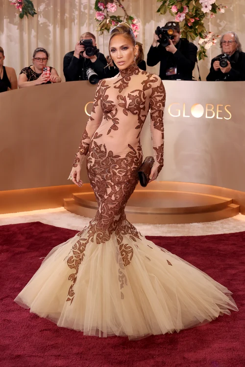 Jennifer Lopez a purtat o rochie transparentă (Foto: GettyImages)