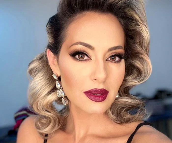 Prezentatoarea Eda Marcus, ținută îndrăzneață la Eurovision Foto: Instagram