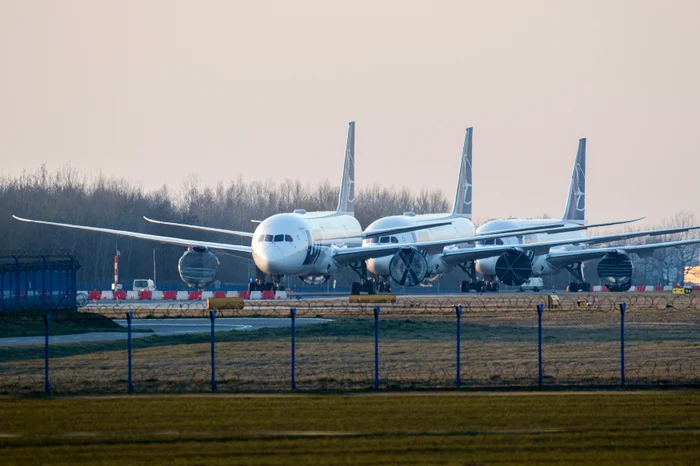 Avioane Boeing ale companiei LOT Foto Shutterstock