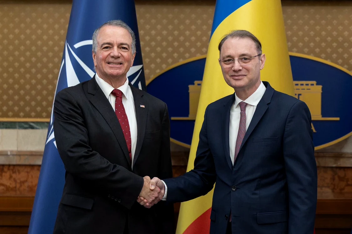 Ambasadorul Darryl Nirenberg: şi noul premier, Luca Niculescu, la Palatul Victoria.