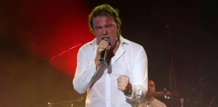 
    Mărturisirile artistului despre perioadă de comă au șocat multe persoaneFoto: Arhiva personală  