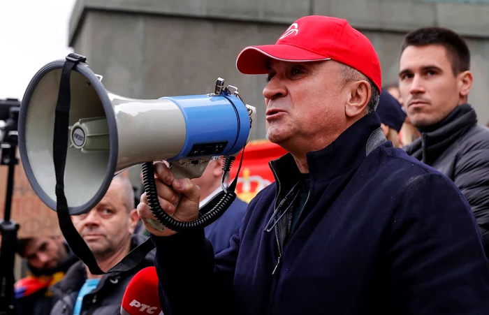 Srdjan Djokovic și-a expus cererile la megafon (FOTO: Profimedia)