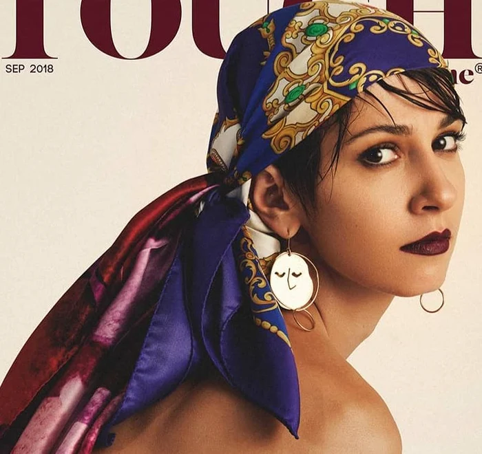 
    Dana Rogoz, pe coperta revistei 