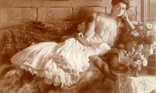 Martha Bibescu (© ANR, SANIC, Colecția Documente Fotografice, BU-FD-01073-6-00090-071)