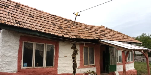casa rupta alunecare jpeg