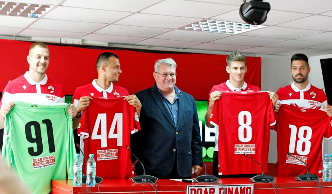 
    Ultimele patru achiziții ale dinamoviștilorFOTO: Instagram/ FCDinamoOficial  