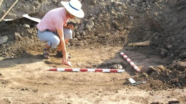 Sarcofage din perioada romană descoperite de arheologi lângă Alba Iulia jpeg