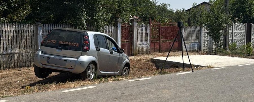 Fetiță de trei ani, strivită sub roțile unui autoturism condus de un tânăr în Dolj. Copila a murit la spital
