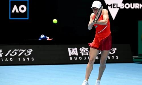 simona halep australian open 2022 jpg