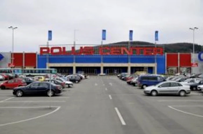 Cluj: Polus Center îşi desemnează azi campionii la fotbal pe teren sintetic