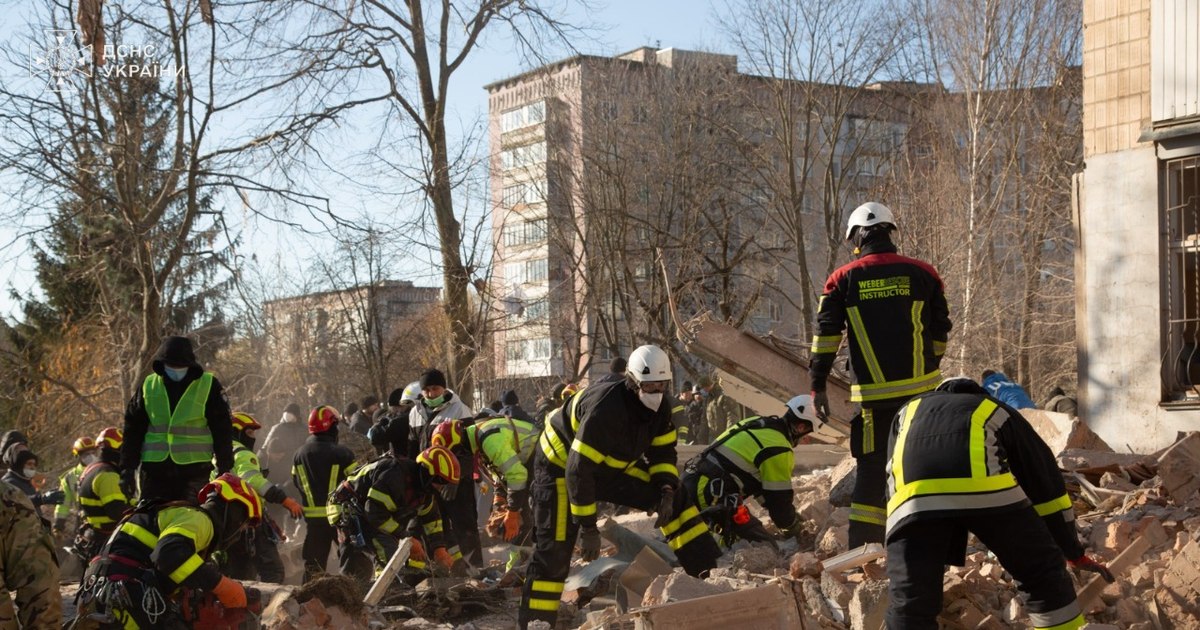 Cursa contracronometru a salvatorilor din Ternopil