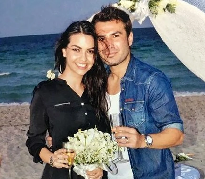 
    Adrian Mutu si Sandra in Cuba, pe plajaFOTO: Instagram  