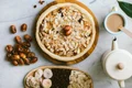 Tarta cu stafide si cumale  Sursa foto shutterstock 2221893461 jpg