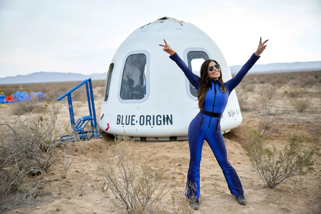 Katy Perry și Lauren Sanchez au făcut parte din primul zbor în spațiu alături de o echipă exclusiv feminină Blue Origin, Profimedia (2) jpg