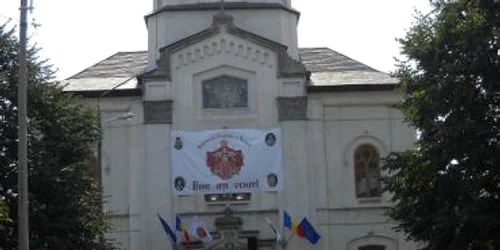 NEAMŢ: Credincioşii au început pelerinajul la moaştele Sfântului Teodosie de Brazi