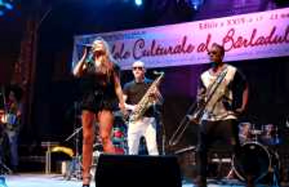 Trupa Mandinga, în concertul susţinut de Zilele Culturale Bârlădene 2014 FOTO Sabina Ghiorghe