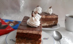 prajitura cu ciocolata si banane caramelizate 352671 jpeg