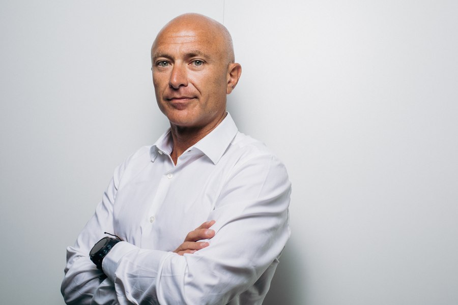 Achilleas Kanaris, CEO Vodafone România: ”Nu plecăm din România. Începem investiția în infrastructura Real 5G”