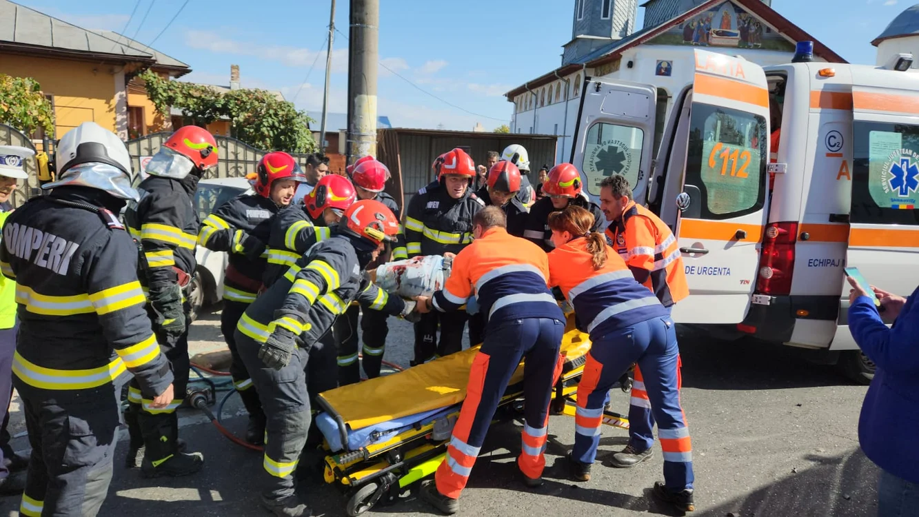 Bărbatul a fost transportat în stare critică la spital FOTO arhivă Adevărul