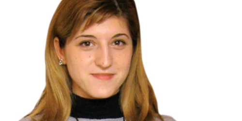 Reşiţa: PORTRET / Teodora Bârborică predă engleza micuţilor reşiţeni