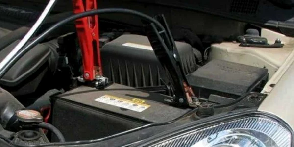 acumulator auto