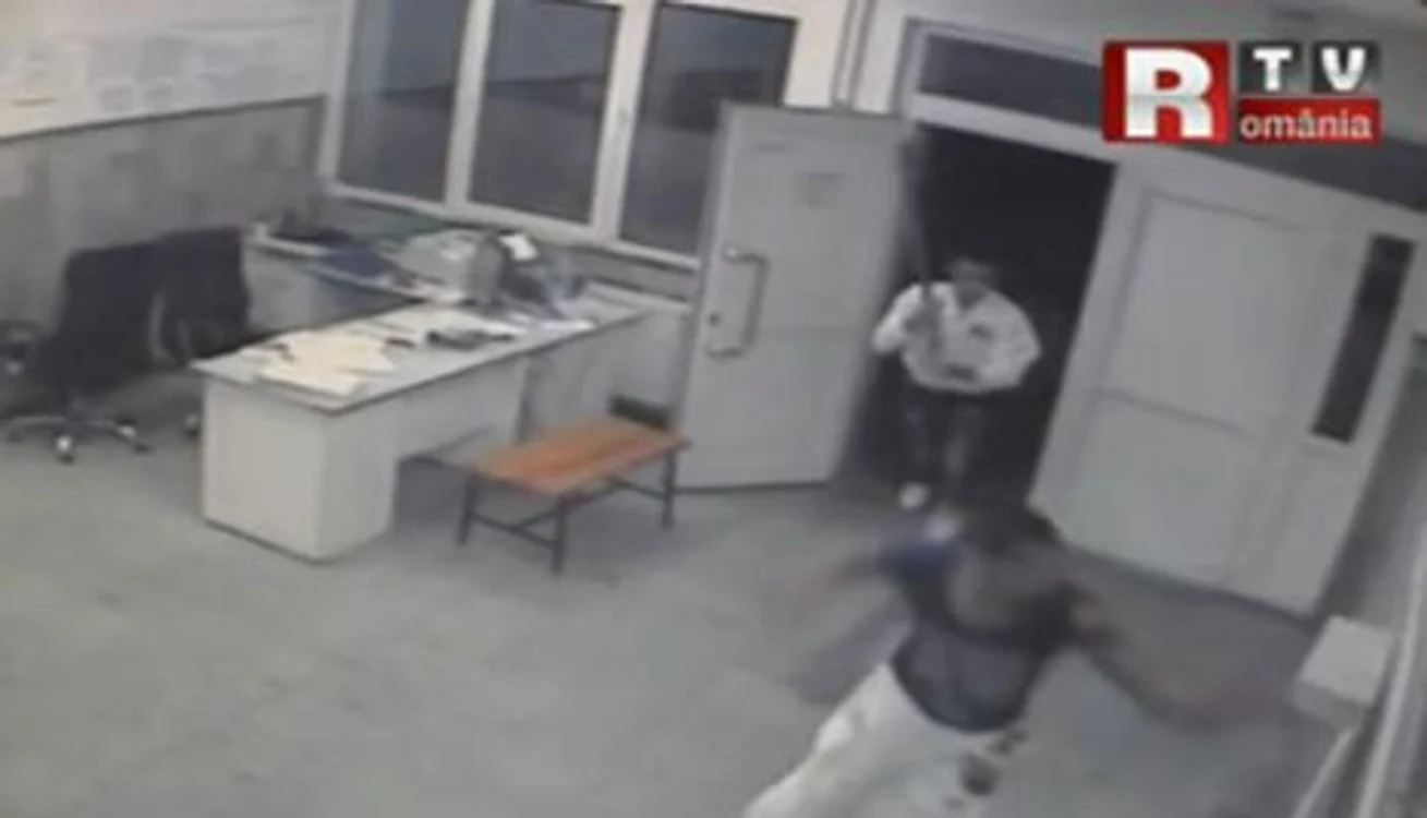 Incidentele au fost surprinse de camerele de supraveghere (Foto: RTV)