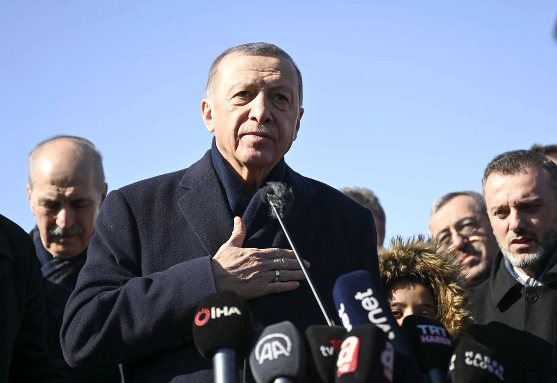 Erdogan, într-o zonă lovită de cutremur FOTO Profimedia