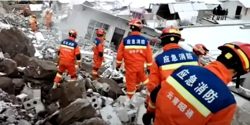 alunecare de teren China FOTO captura youtubr png