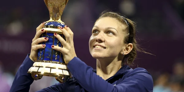 Simona Halep trofeu Doha FOTO Reuters